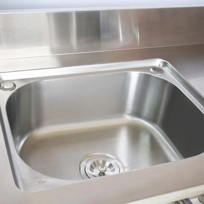 Commercial Kitchen Worktops - Freistehender Edelstahlspülbecken mit Arbeitsplatte. Geeignet für